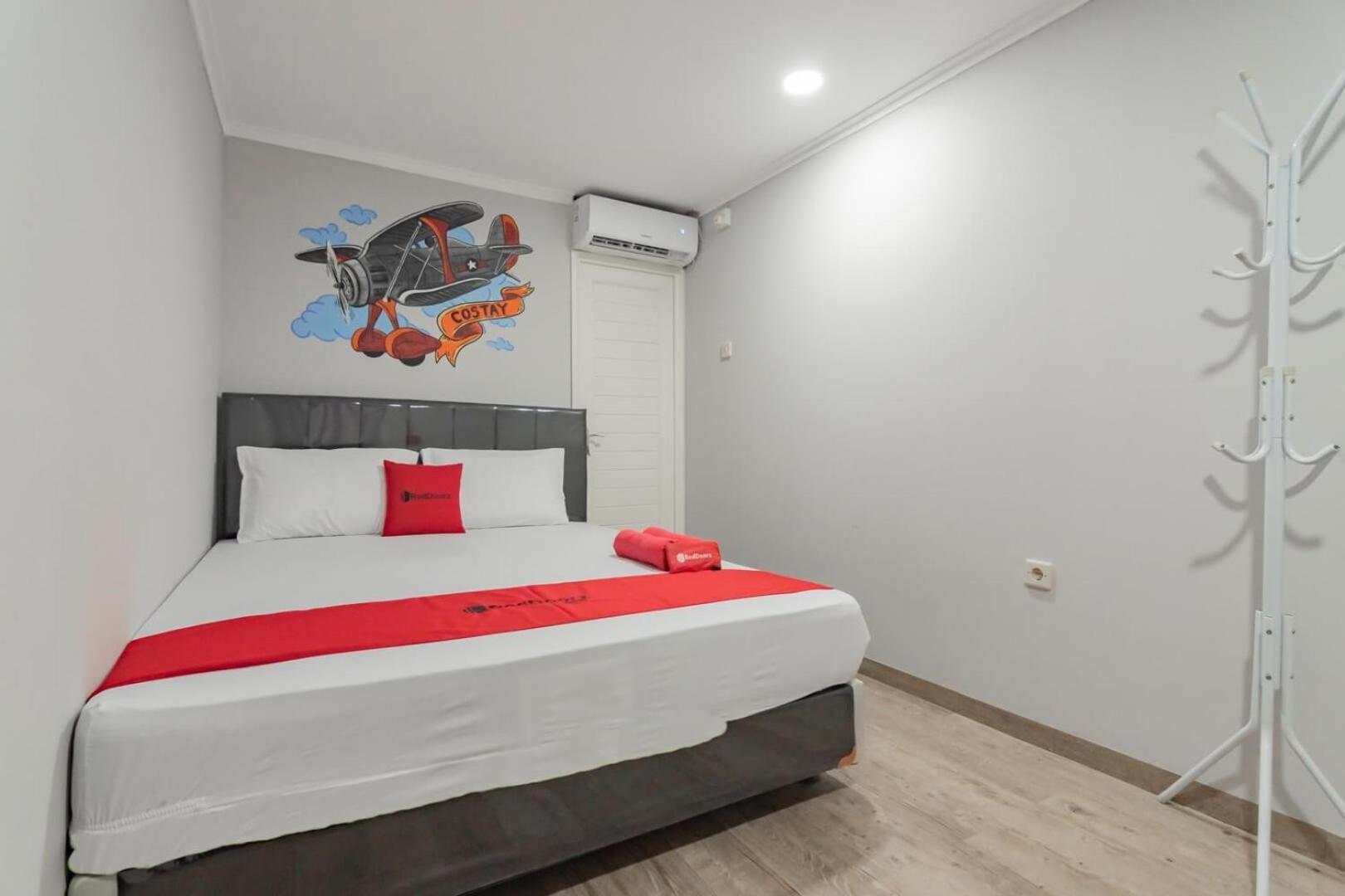 Hotel RedDoorz near Lembang Park&Zoo Exterior foto