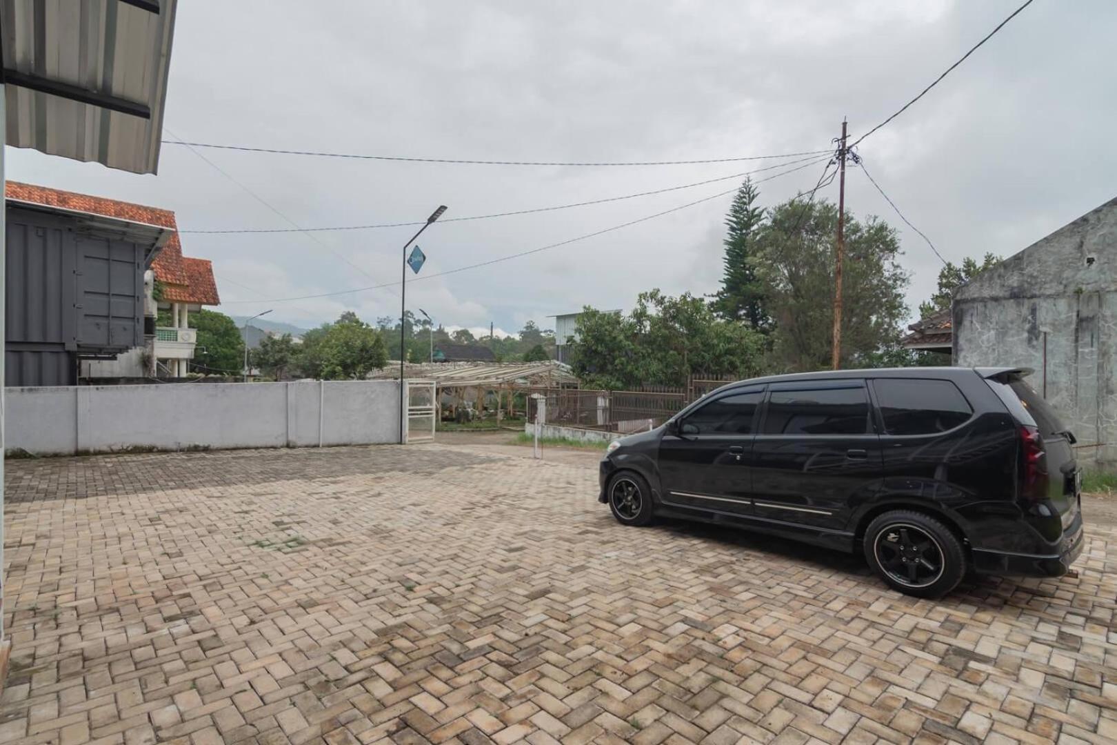 Hotel RedDoorz near Lembang Park&Zoo Exterior foto