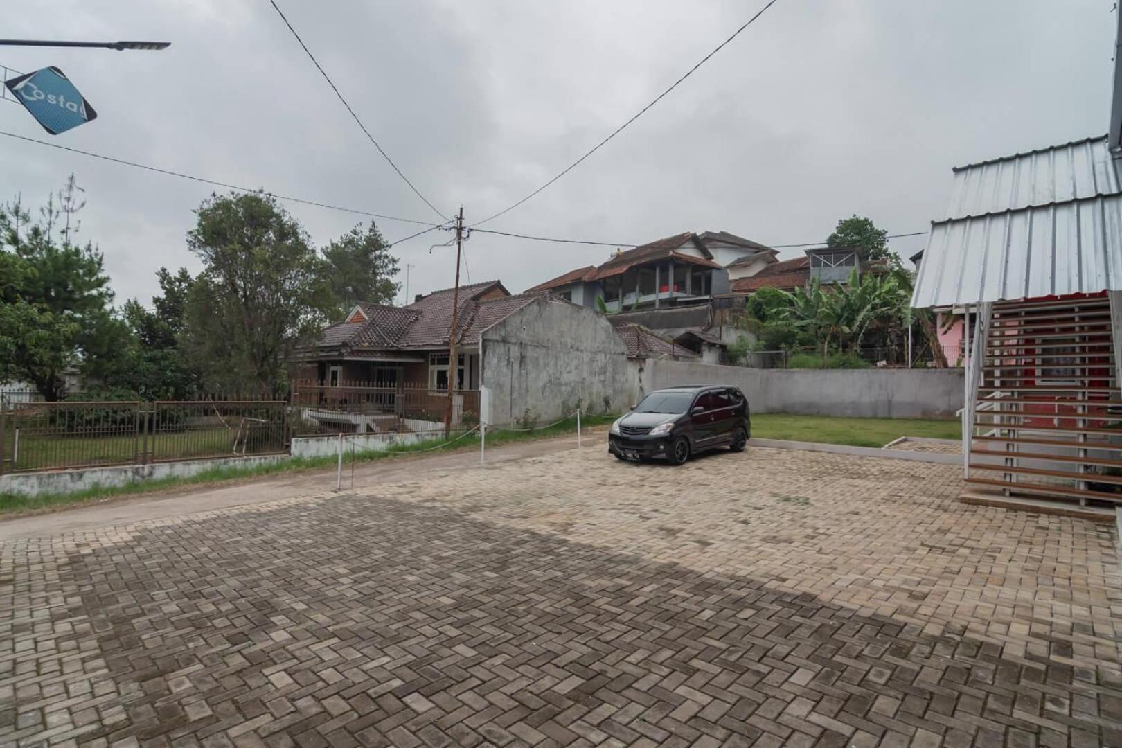 Hotel RedDoorz near Lembang Park&Zoo Exterior foto